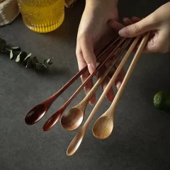 Träsked med långt skaft – liten sked för kaffe och blandning i naturligt trä 26 Träsked med långt skaft – liten sked för kaffe och blandning i naturligt trä