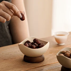 Medeltidsinspirerad keramikskål och dessertskål – grov keramik, frukt- och desserttallrik