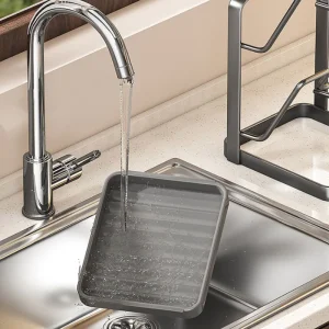 Köksförvaringsställ för kastrullock, spatlar och skärbräda med avrinning
