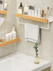 Hörnhylla i trä- och aluminium för badrum – väggmonterad