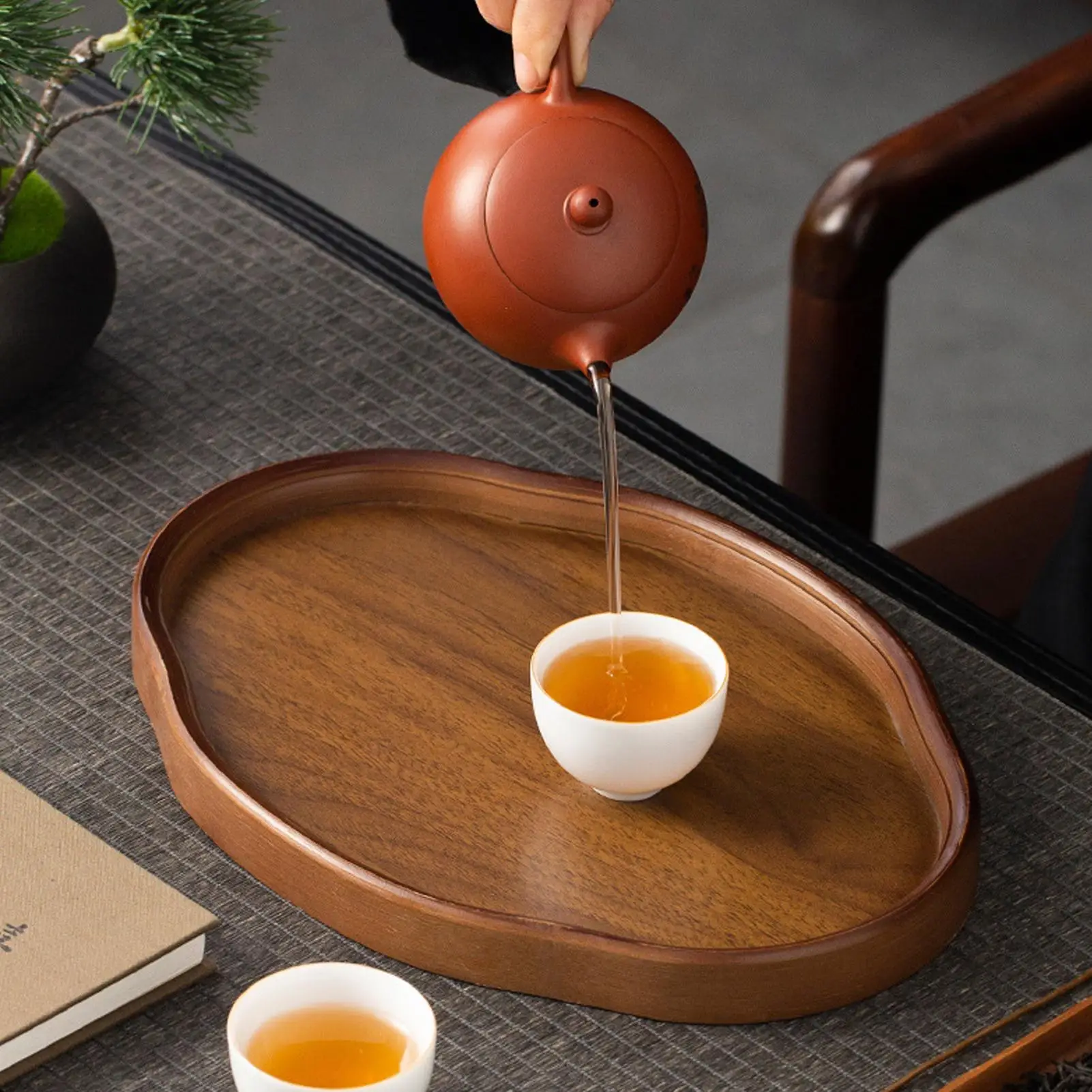 Serveringsbräda i trä – oval bricka för drycker, snacks och frukt 5 Serveringsbräda i trä – oval bricka för drycker, snacks och frukt - Bild 5