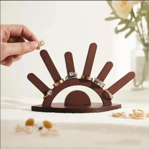 Trä Smyckesdisplayställ – Kreativ Organisator för Ringar, Armband och Örhängen (1-del)