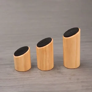 3-delars ringdisplay i massivt trä – cylindriska ställ i rustik stil 11 3-delars ringdisplay i massivt trä – cylindriska ställ i rustik stil