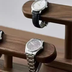 Lyxigt klockställ i trä – dekorativ klockdisplay och förvaring för hemmet eller handelsmässor