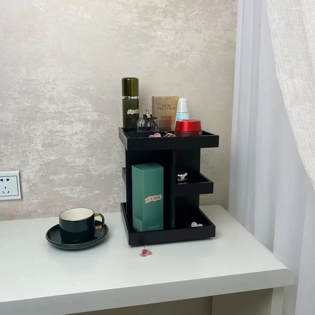 Roterande smink- och hudvårdsförvaring på bänkskiva 7 Roterande smink- och hudvårdsförvaring på bänkskiva - Bild 7