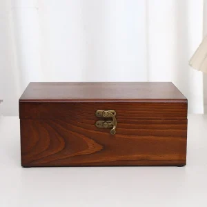 Förvaringslåda i trä för syverktyg och accessoarer