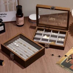 Alternative view of Smyckesförvaringslåda i valnötsfärg – exklusiv trälåda för ringar, örhängen, halsband och småprylar med flerdelade fack