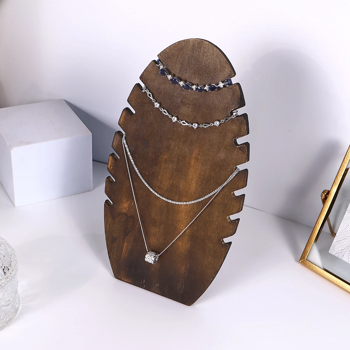 Kreativt trähalsbandsställ för bordsbruk – förvaring och visning av smycken 5 Kreativt trähalsbandsställ för bordsbruk – förvaring och visning av smycken - Bild 5