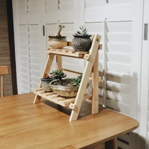 Träförvaringshylla för skrivbordet – två våningar, stegeformad hylla