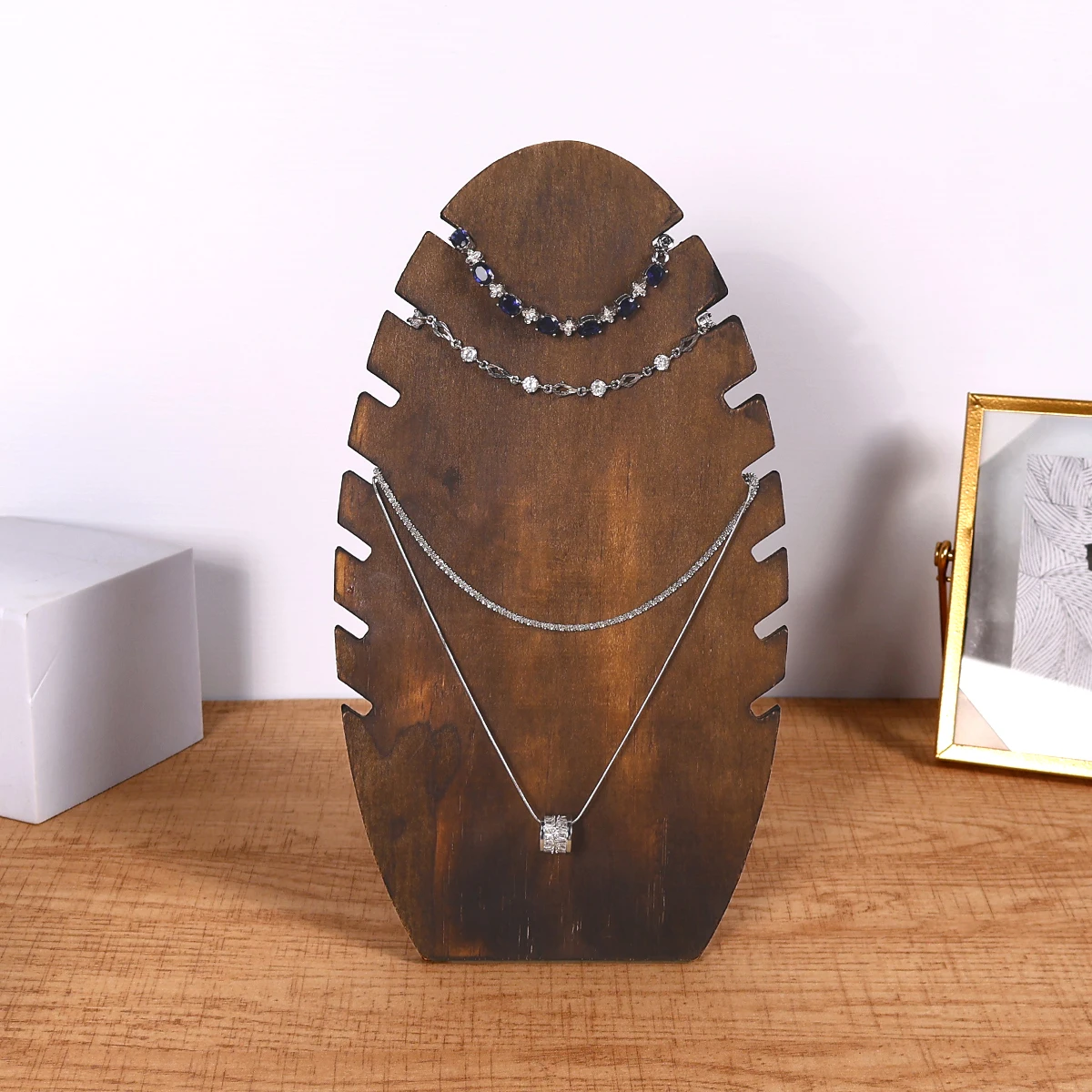 Kreativt trähalsbandsställ för bordsbruk – förvaring och visning av smycken 3 Kreativt trähalsbandsställ för bordsbruk – förvaring och visning av smycken - Bild 3