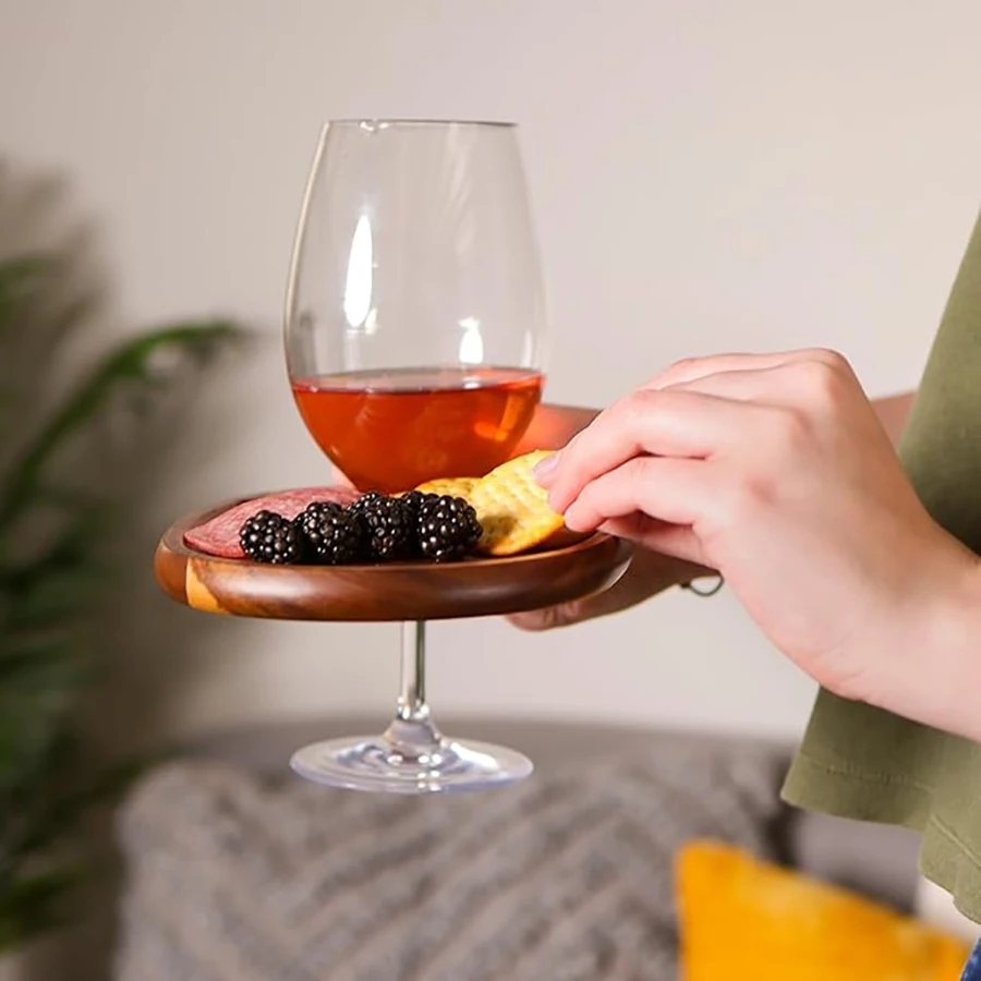 Träförrättstallrikar i akaciaträ – Set om 4 med vinglas-hållare 5 Träförrättstallrikar i akaciaträ – Set om 4 med vinglas-hållare - Bild 5