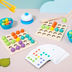 Träklipspärlor – Montessori-inspirerad färgsortering och finmotorik