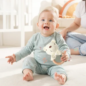 Babyrassel – söt björn i crochet med träring och teether