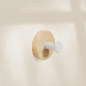 Väggmonterad krok i valnötträ – självhäftande utan borr (för badrum eller kök)
