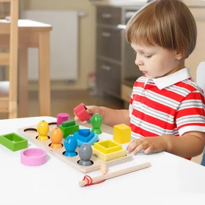 Montessori-träleksak med färg- och formklassificering samt magnetisk fiskedel