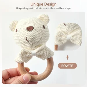 Babyrassel – söt björn i crochet med träring och teether