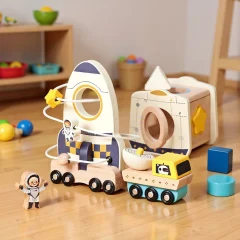 Liten astronaut – Startset för rymdupplevelse som utvecklar hand-öga-koordinering (1+ år)