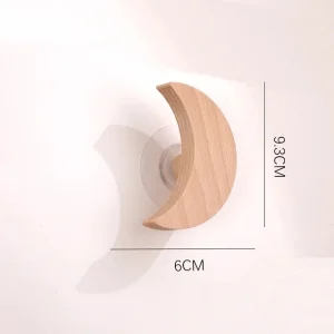 Söt trädjurskrok – väggkrok i bokträ för nycklar och kläder