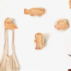 Trä-dinosaurie väggkrok – söt barnrumsdekor och nyckel-/klädkrok