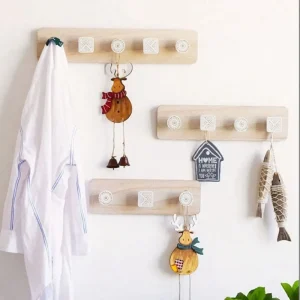 Väggmonterad nordisk träkrok – praktiska 3/4/5-krokar, nyckelhållare och rustik hatt- och klädkrok för hallen