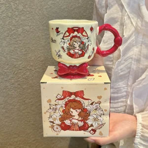 Kaffemugg i keramik med flickmotiv – söt present för hem och kontor