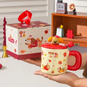 Keramisk taxmugg med nyårsbudskap och lock – presentmugg för hem och kontor