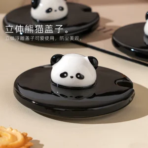 Keramikmugg med panda, lock och sked – söt presentmugg för hem och kontor