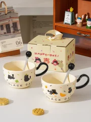 Kattmugg i keramik med sked – gullig mugg för hem och kontor