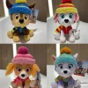 PAW Patrol Holiday Style Skye Chase Everest plyschleksak 15,2 cm