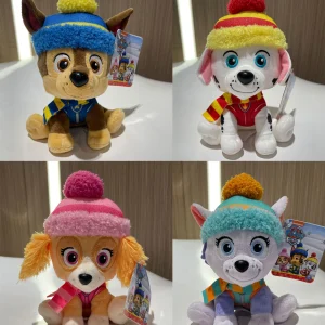 PAW Patrol Holiday Style Skye Chase Everest plyschleksak 15,2 cm