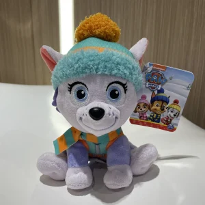 PAW Patrol Holiday Style Skye Chase Everest plyschleksak 15,2 cm