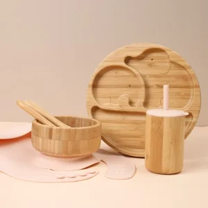 Bambu barnservis med tallrik, skål, mugg, sked och gaffel