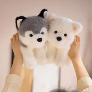 Plyschhund gosedjur med flera hundraser, mjuk och fluffig