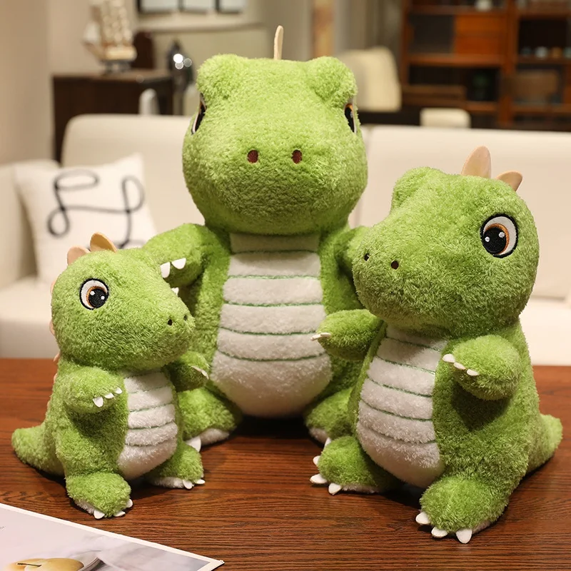 Grönt dinosauriegosedjur i plysch – triceratops, 25/35/45 cm 1 Grönt dinosauriegosedjur i plysch – triceratops, 25/35/45 cm