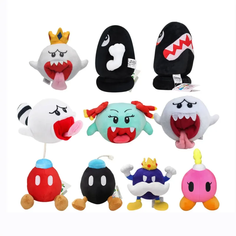 Plyschfigurer med King Boo, Bombette och Bullet Bill i två rader med vita, svarta, röda och blå detaljer