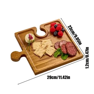 Pusselmönstrad serveringsbricka i trä för charcuterie och tilltugg