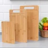 Dubbel­sidig skärbräda i bambu med tjock design och handtag