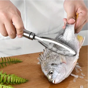 Fiskfjällssrapa i rostfritt stål med ergonomiskt grepp