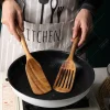 Träspatlar 2-pack med långskaftad hålslev för matlagning och bakning 14 Träspatlar 2-pack med långskaftad hålslev för matlagning och bakning