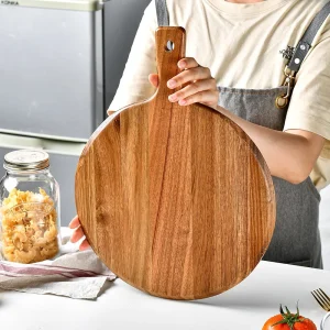 Runt pizzabräde i trä med handtag – serverings- och skärbräda