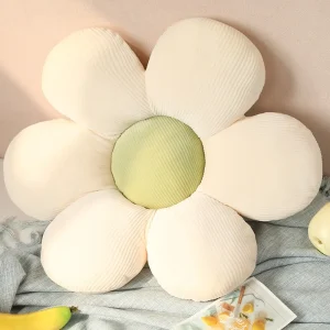 Blommig plyschkudde 35 cm med mjuk fyllning och färgglad design