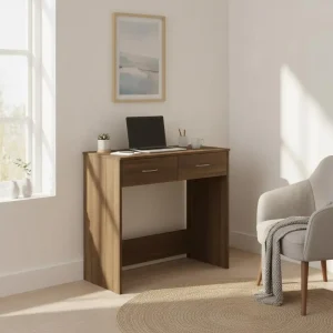 Modernt skrivbord i trä med praktiska lådor och platsbesparande design