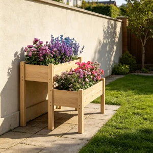 Alternative view of Upphöjd odlingslåda med höga ben i trä för grönsaker, örter och blommor