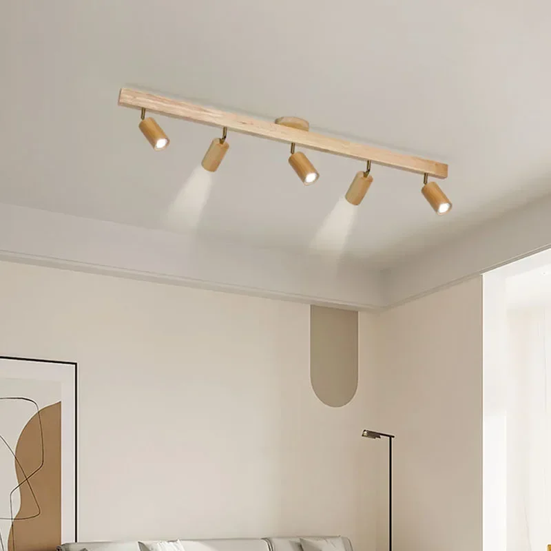 Nordisk taklampa i trä med vridbara spotlights för vardagsrum 2 Nordisk taklampa i trä med vridbara spotlights för vardagsrum - Bild 2