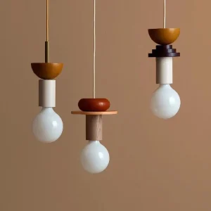 Nordisk pendellampa i trä med LED, E27 och modern design