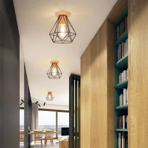 Modern taklampa i trä och metall med E27-sockel, svart cage-design