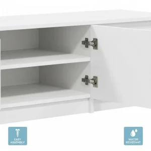 Vit TV-bänk i konstruerat trä 140x40x35,5 cm med 2 dörrar