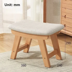 Modern minimalistisk pall i massivt trä med kudde och halkskydd