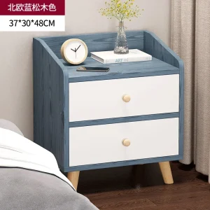 Modern minimalistisk sängbord i trä med 4 lådor och montering