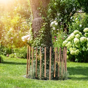 Alternative view of Rundad trädgårdspalisad 230 cm i trä, brun